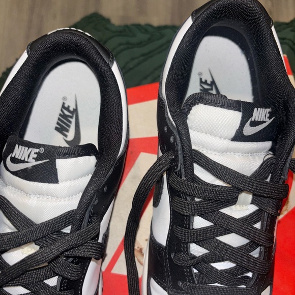 Nike Dunks - Picture 3 of 7